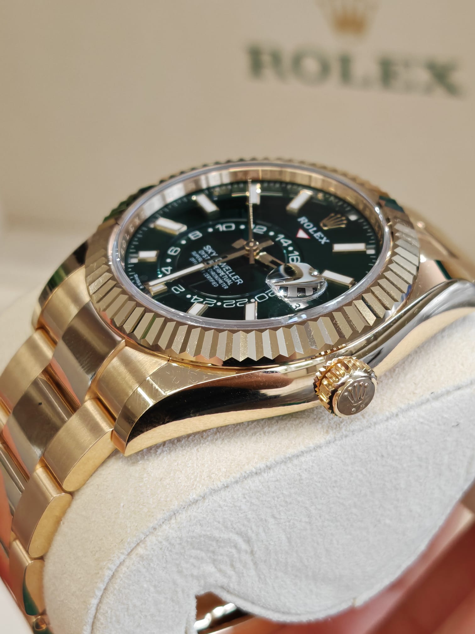 Rolex Sky-Dweller 336938 Green Oyster