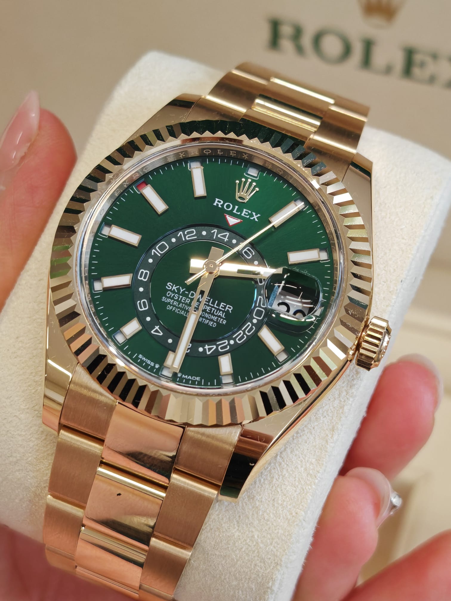 Rolex Sky-Dweller 336938 Green Oyster