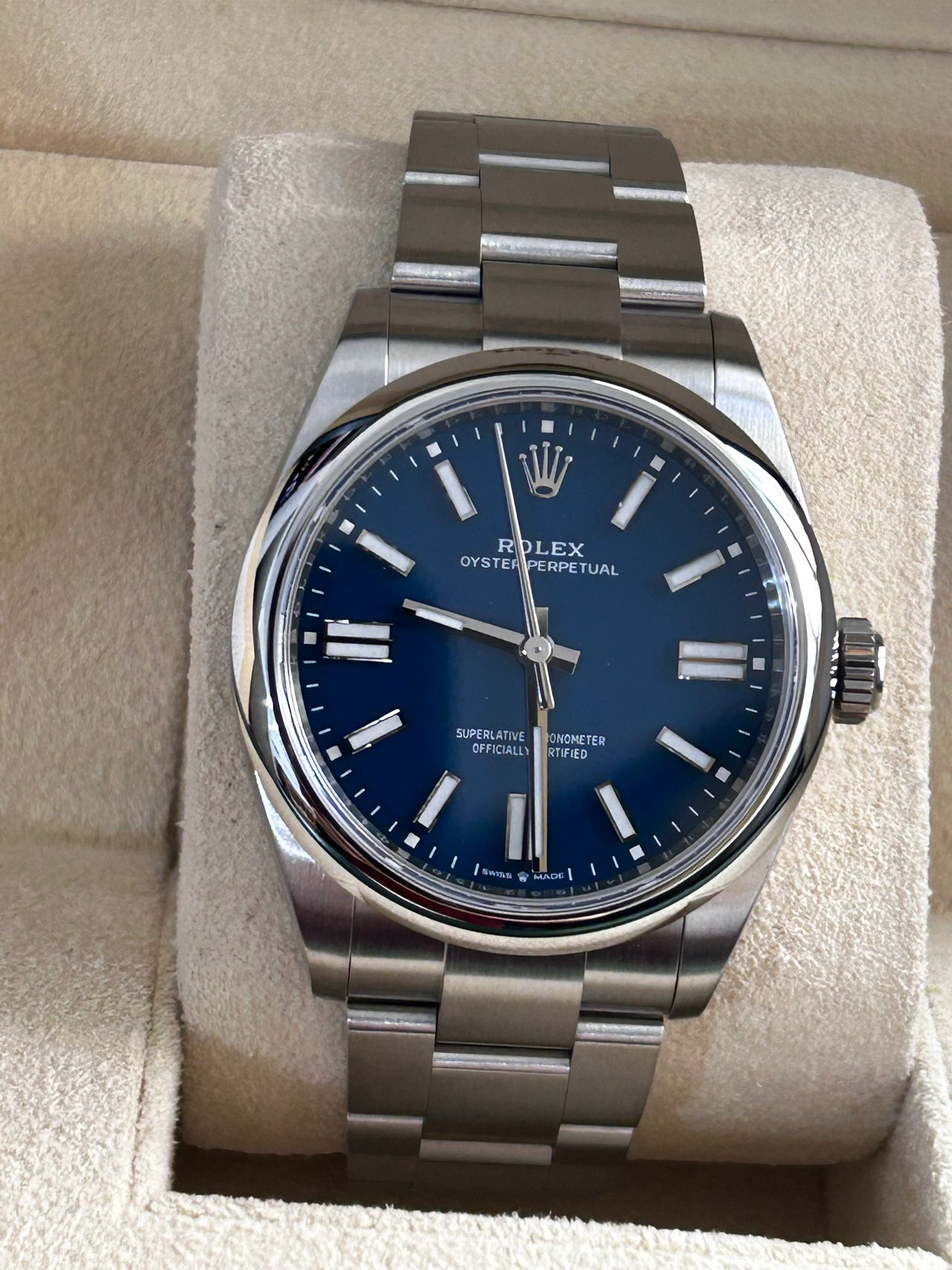 Rolex Oyster Perpetual 41 134300-0009 NEW BLUE