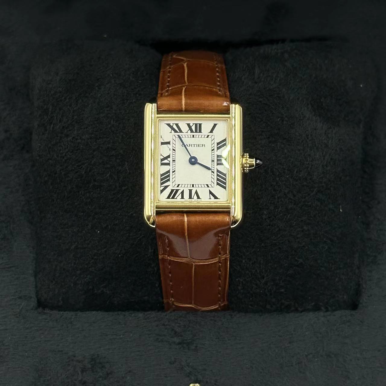 Cartier Tank Louis W1529856 2026