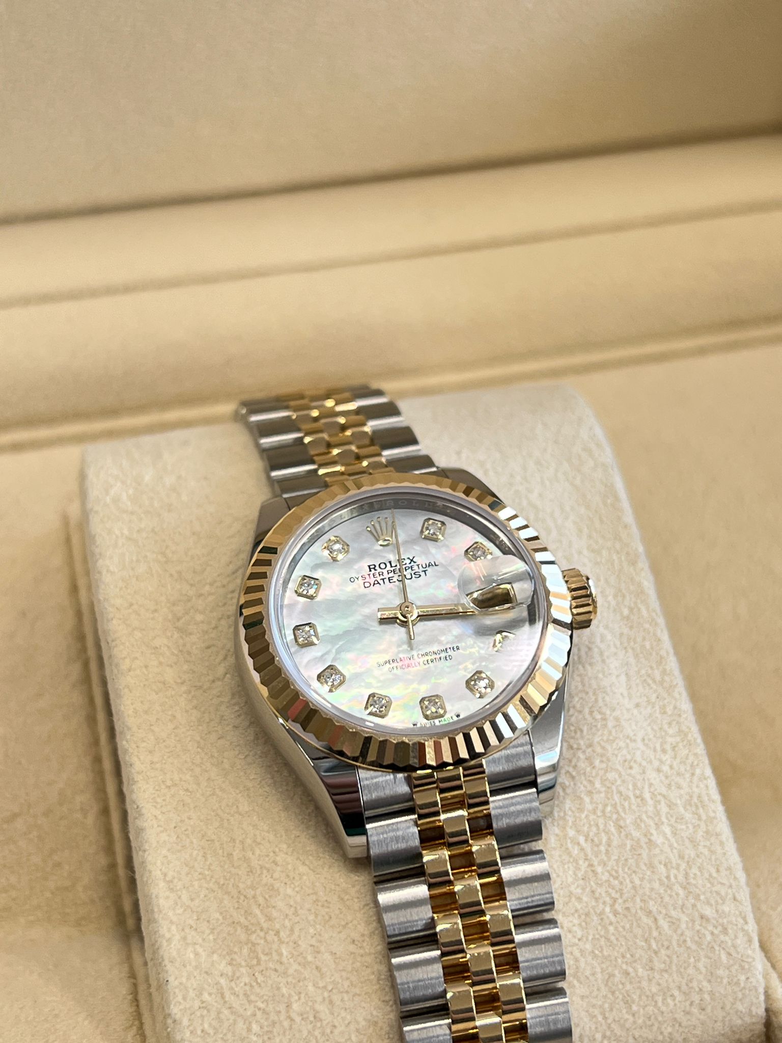 Rolex Lady-Datejust 28MM 279173NG WHITE JUB