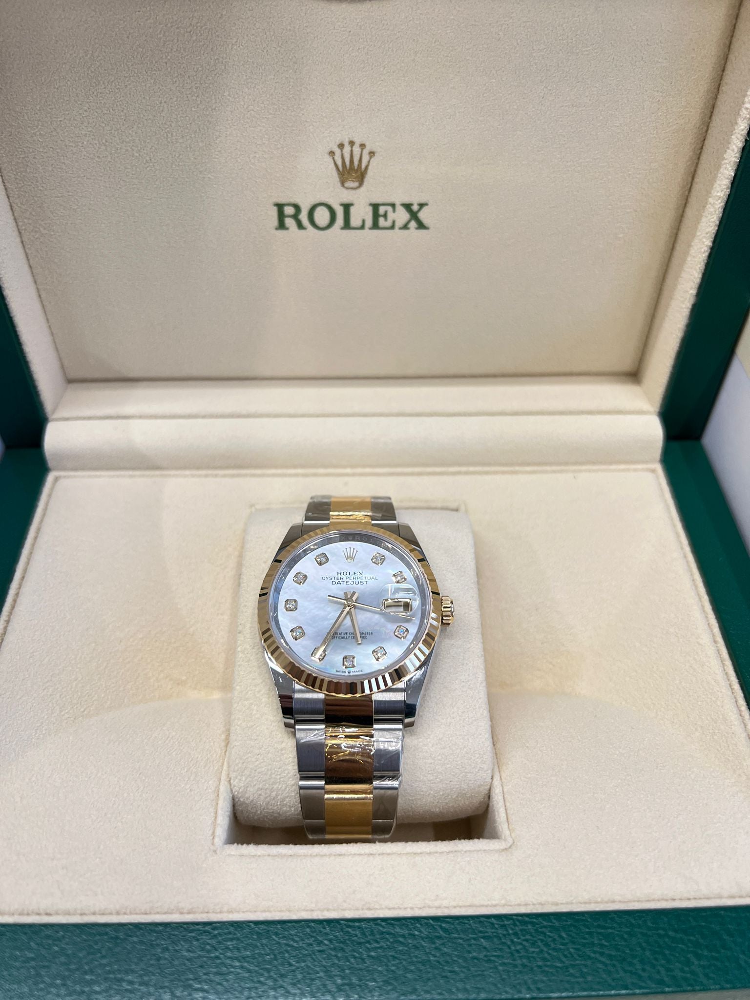 Rolex Datejust 36 126233Ng White Oyster 2025