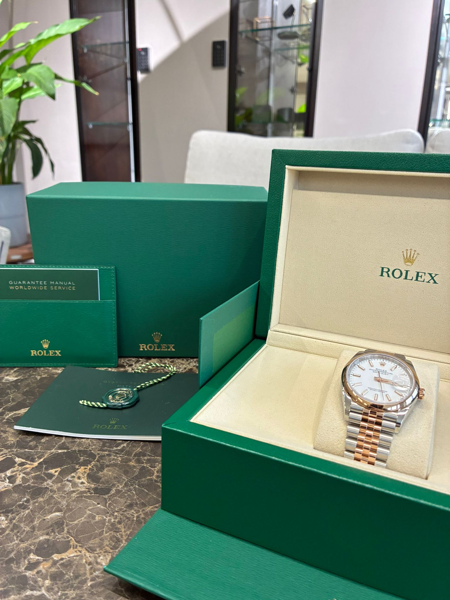 Rolex Datejust 36 126201-0017 white index jub