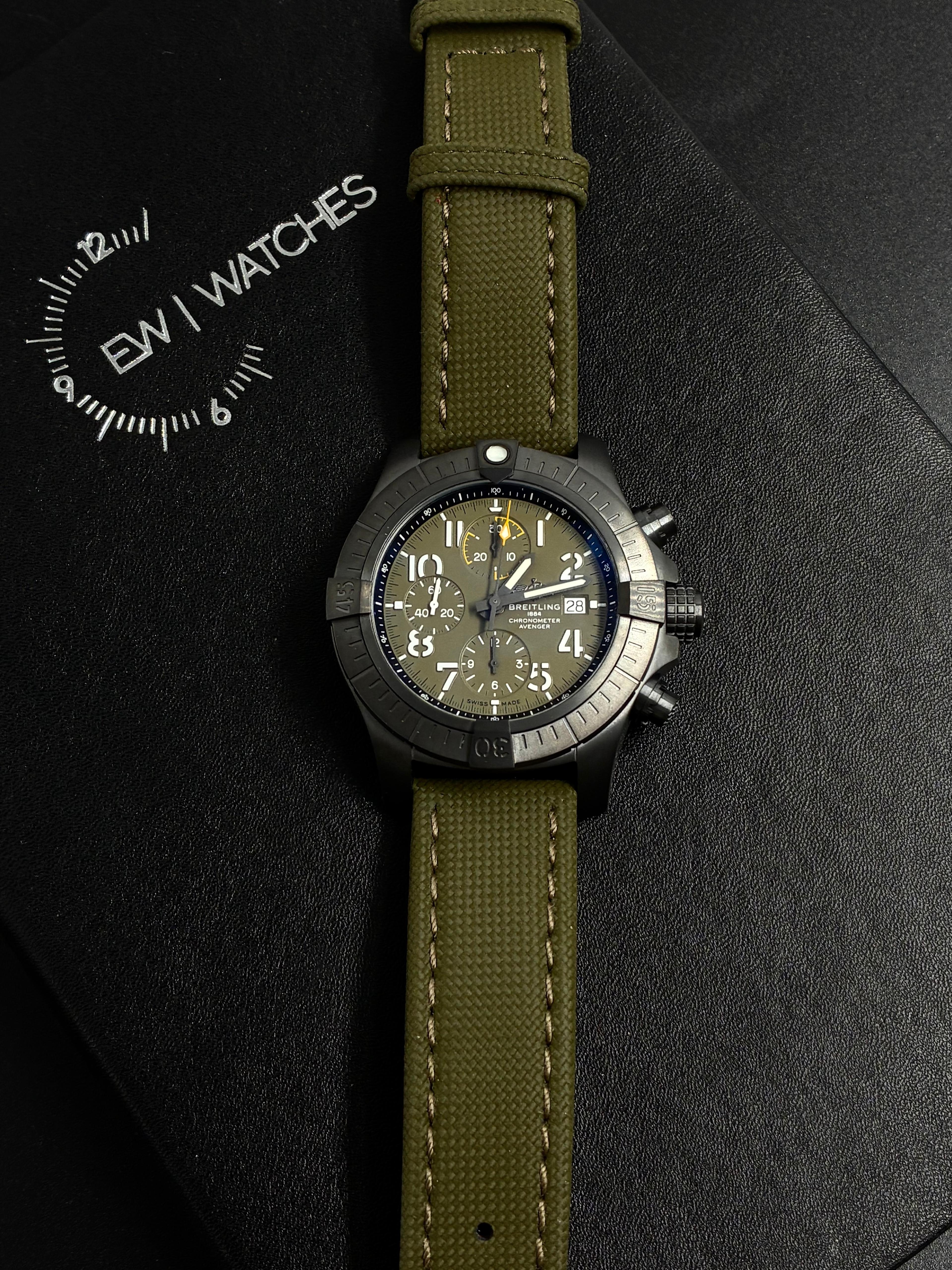 Breitling Avenger V13317101L1X1 Chronograph 45