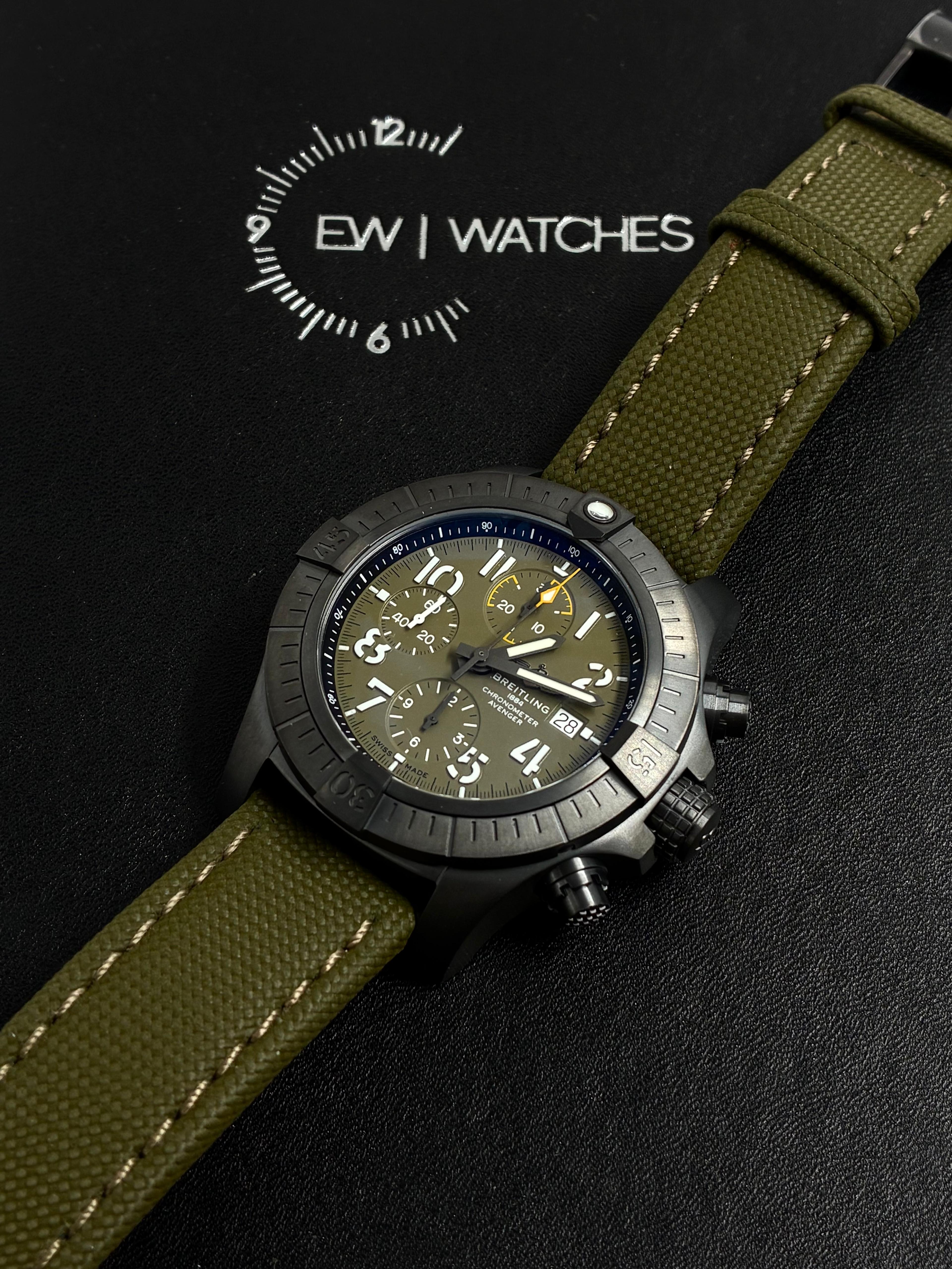 Breitling Avenger V13317101L1X1 Chronograph 45
