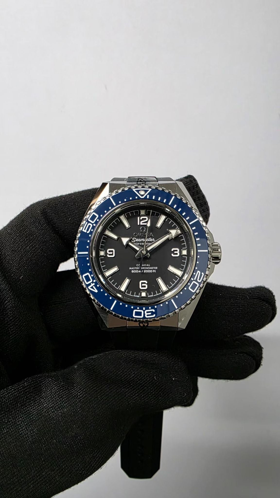 Omega Seamaster Planet Ocean 600M 217.32.42.21.01.002