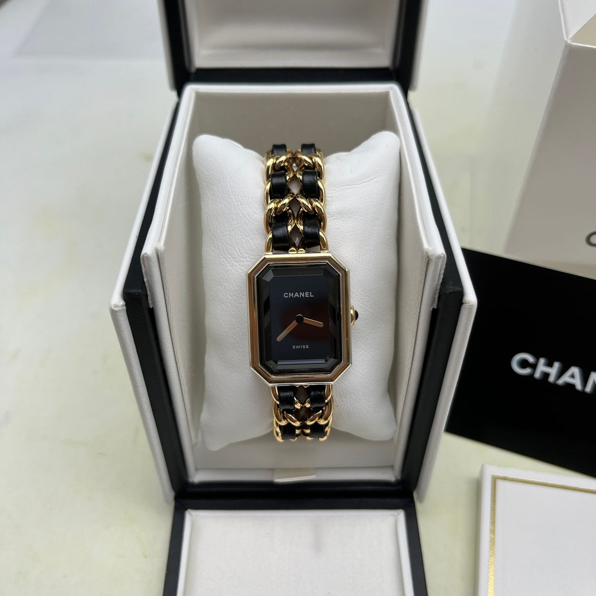 Chanel Première Édition Originale H6951 2026