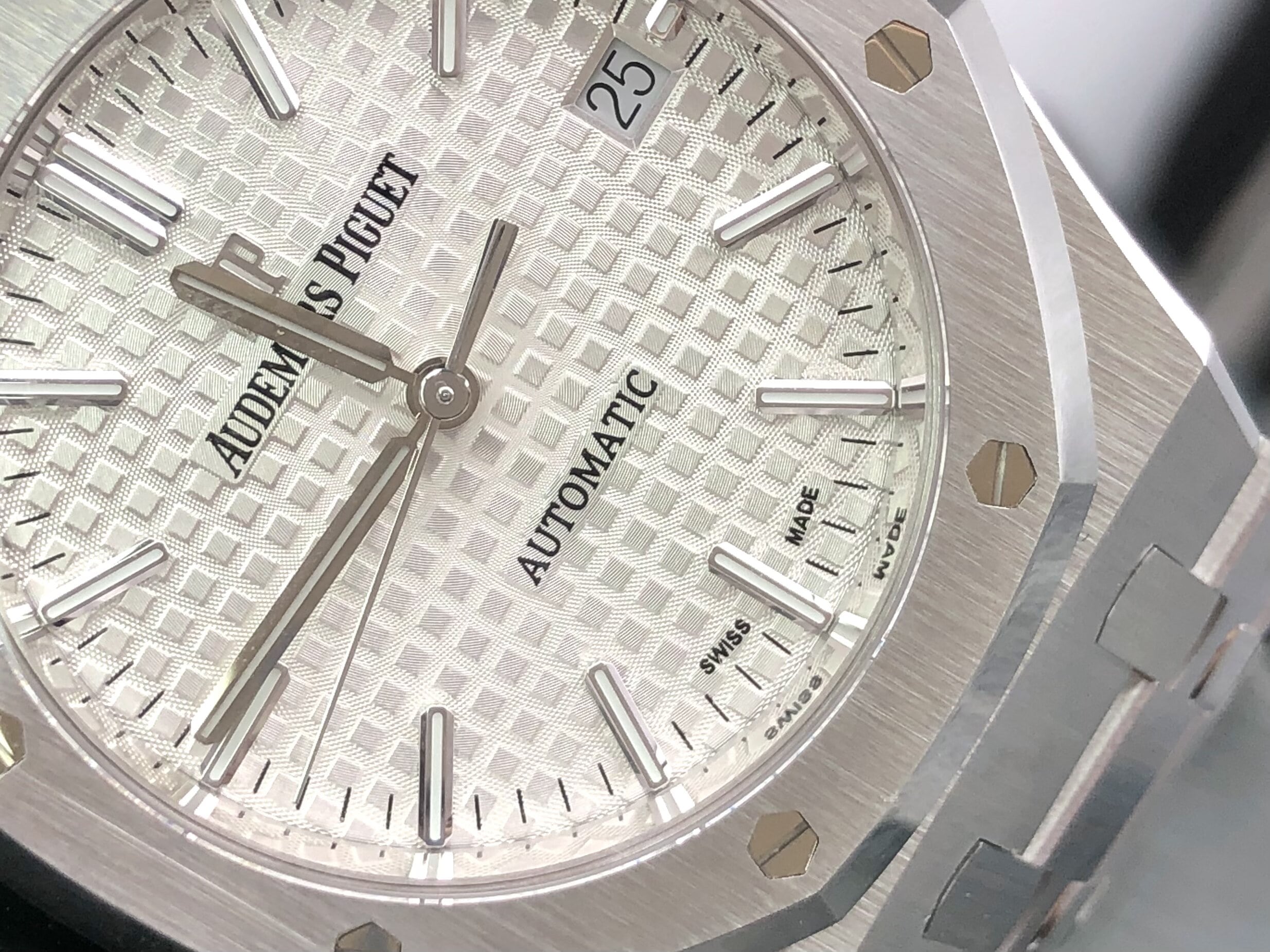 Audemars Piguet Royal Oak 37mm 15450St White 2021