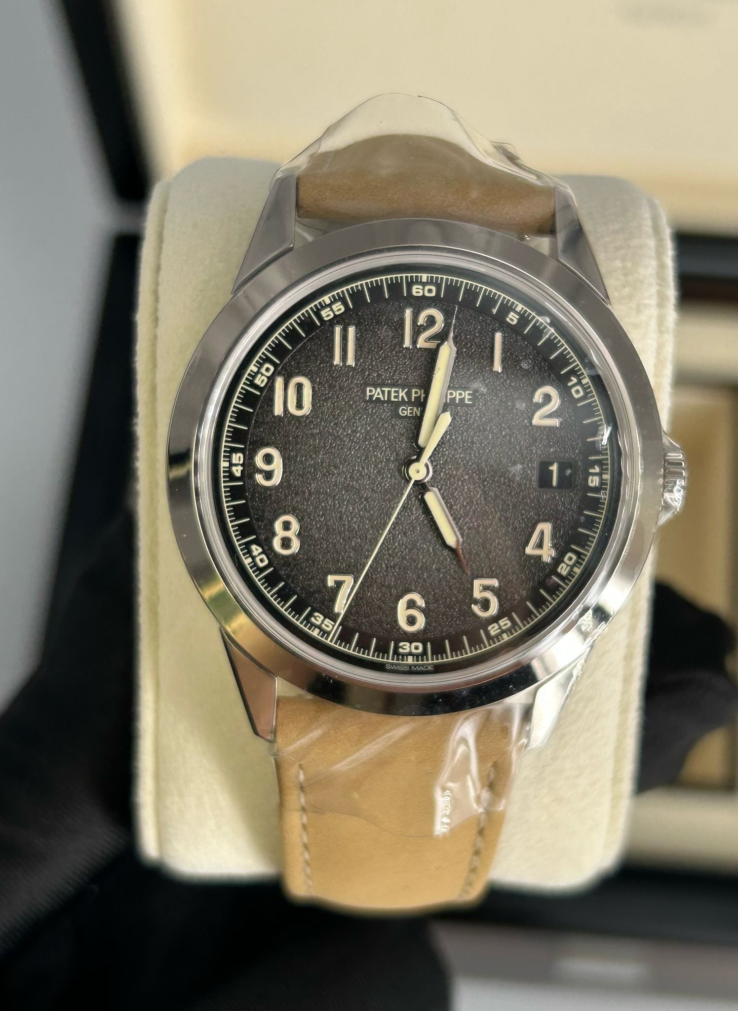 Patek Philippe Calatrava 5226G‑001 White‑Gold 40 mm Textured Dial