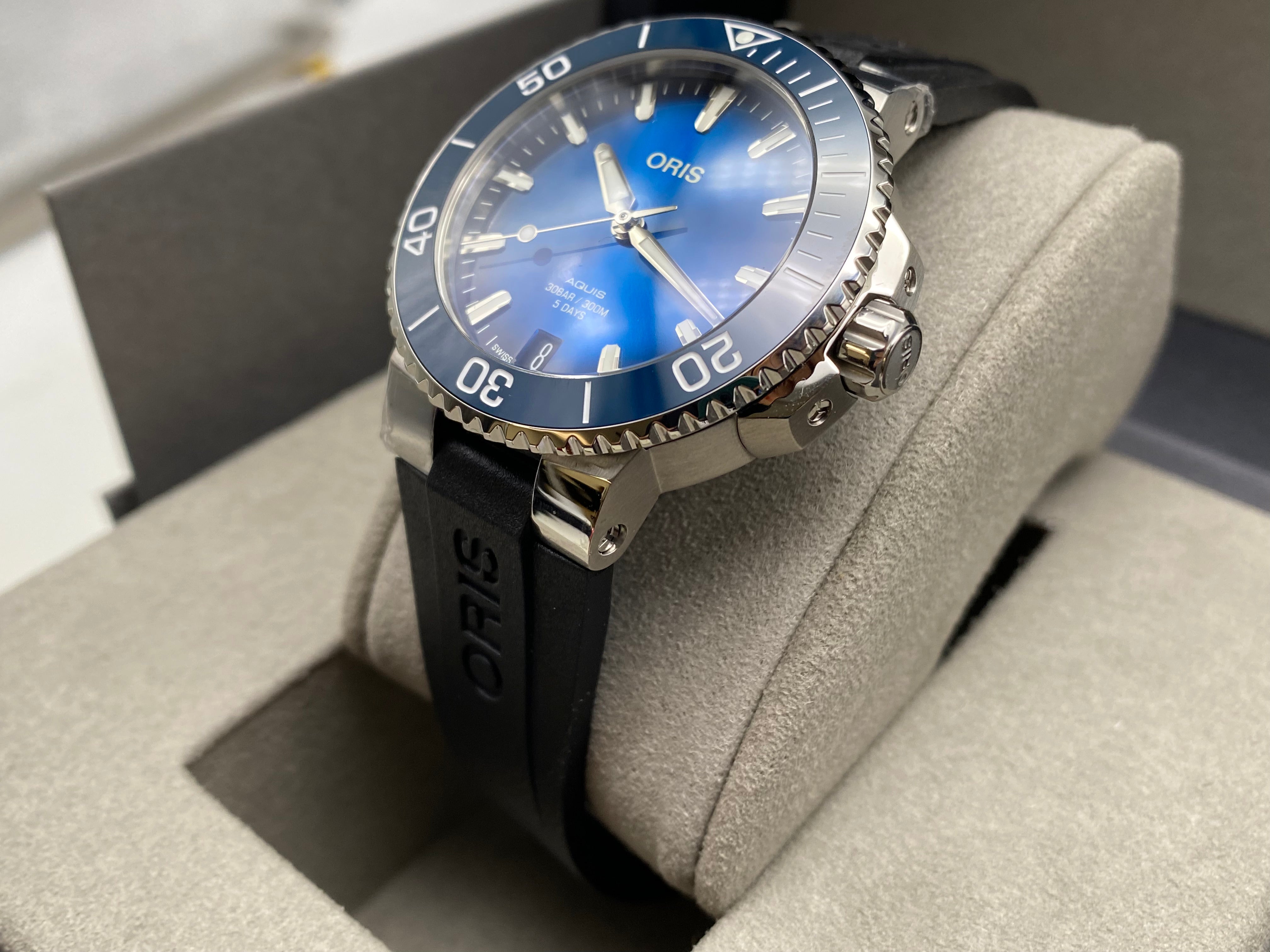 Oris Aquis Date 41.5mm 01 400 7769 4135 2025