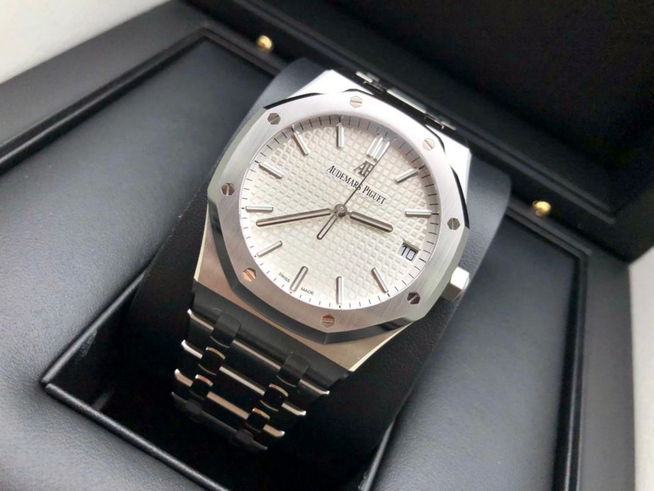 Audemars Piguet Royal Oak 41mm 15500St White 2021