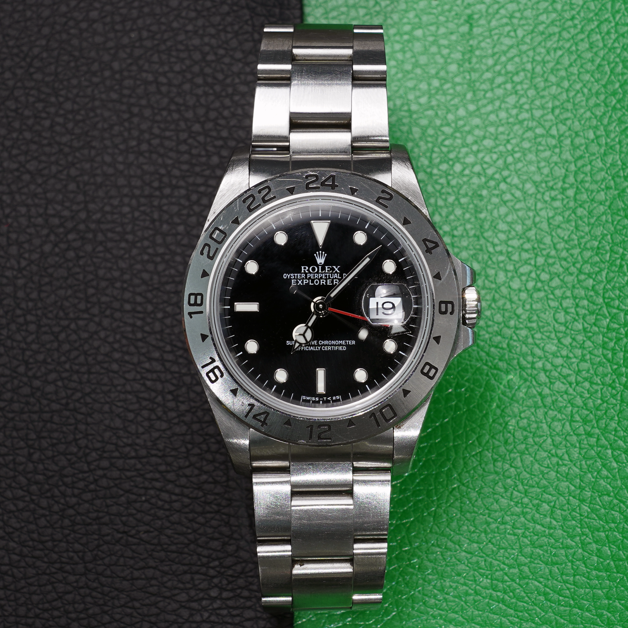 Rolex Explorer II 16570 Black Oyster 1993 full set