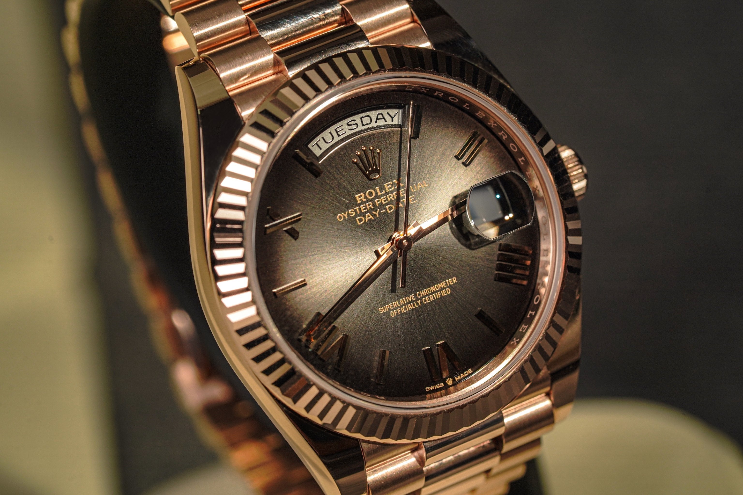 How to Wind and Set a Rolex Date and Rolex Datejust