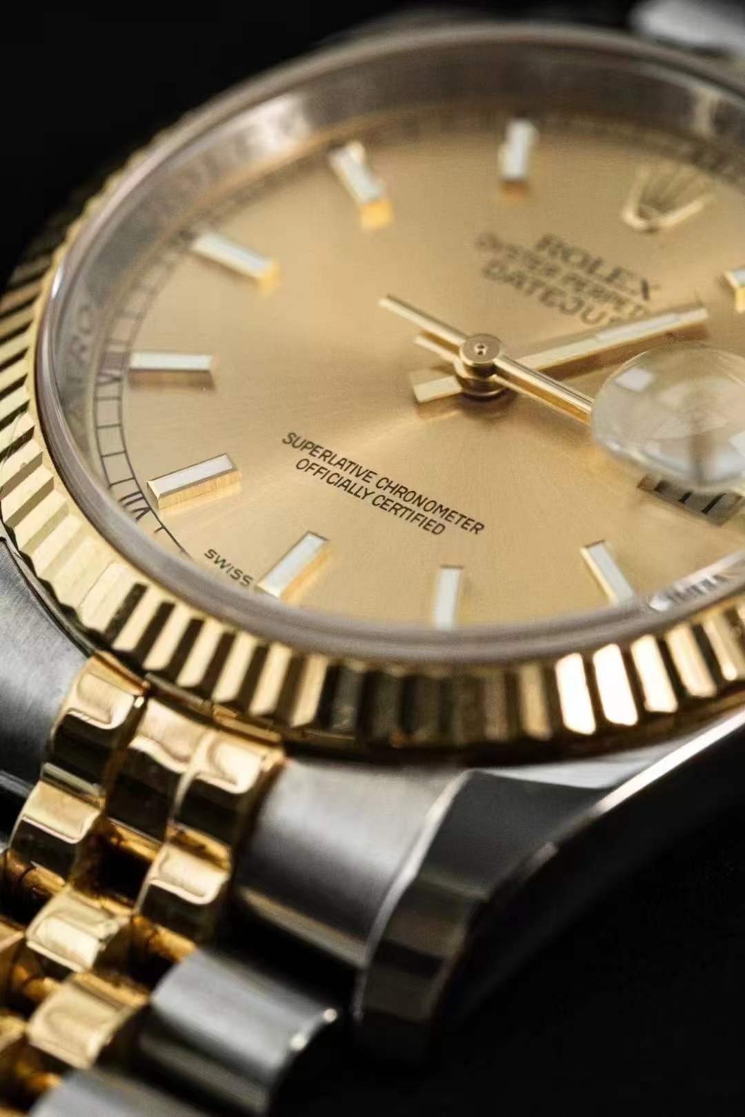 Rolex Datejust 36 116233 Gold 2011 Full Set