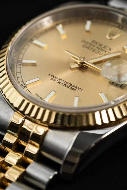 Rolex Datejust 36 116233 Gold 2011 Full Set