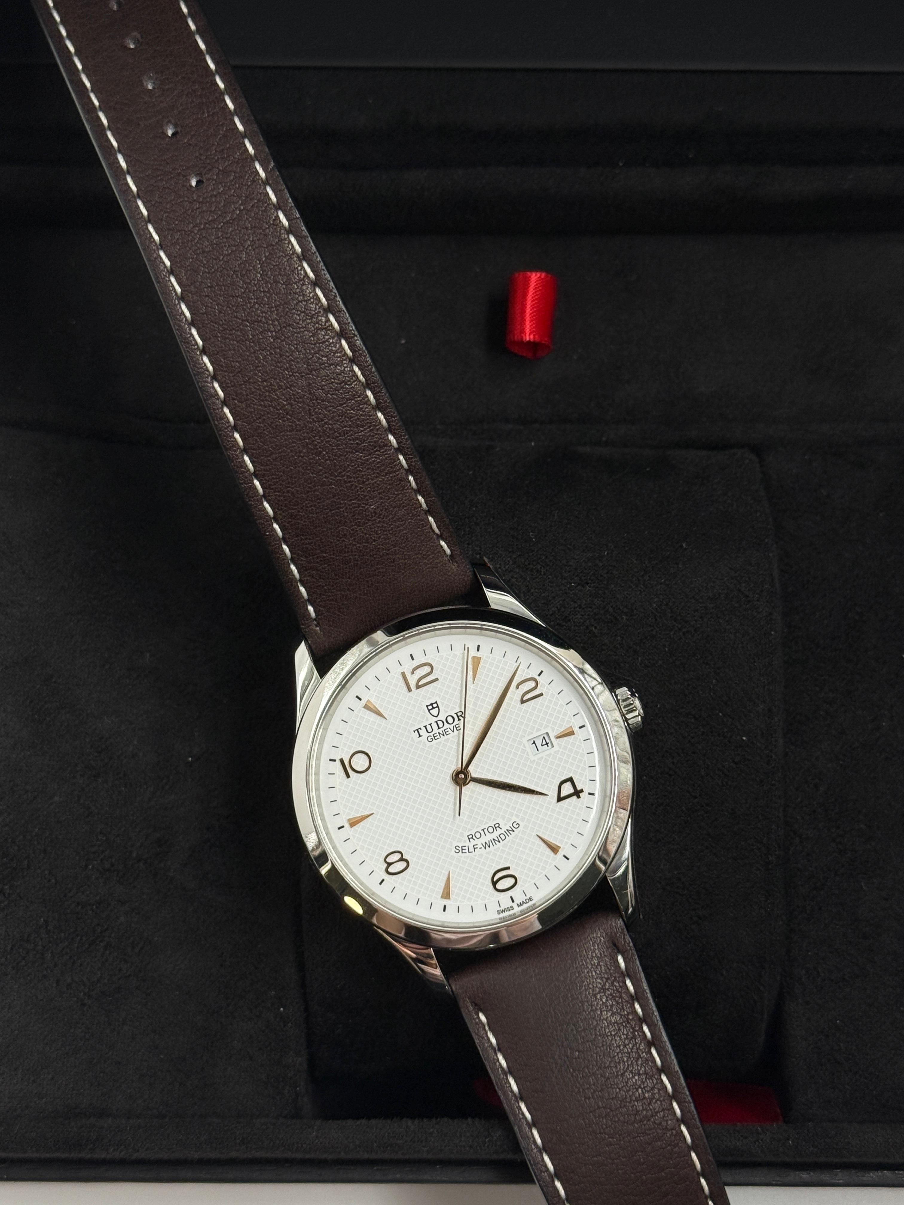 TUDOR 1926 M91650-0012 WHITE