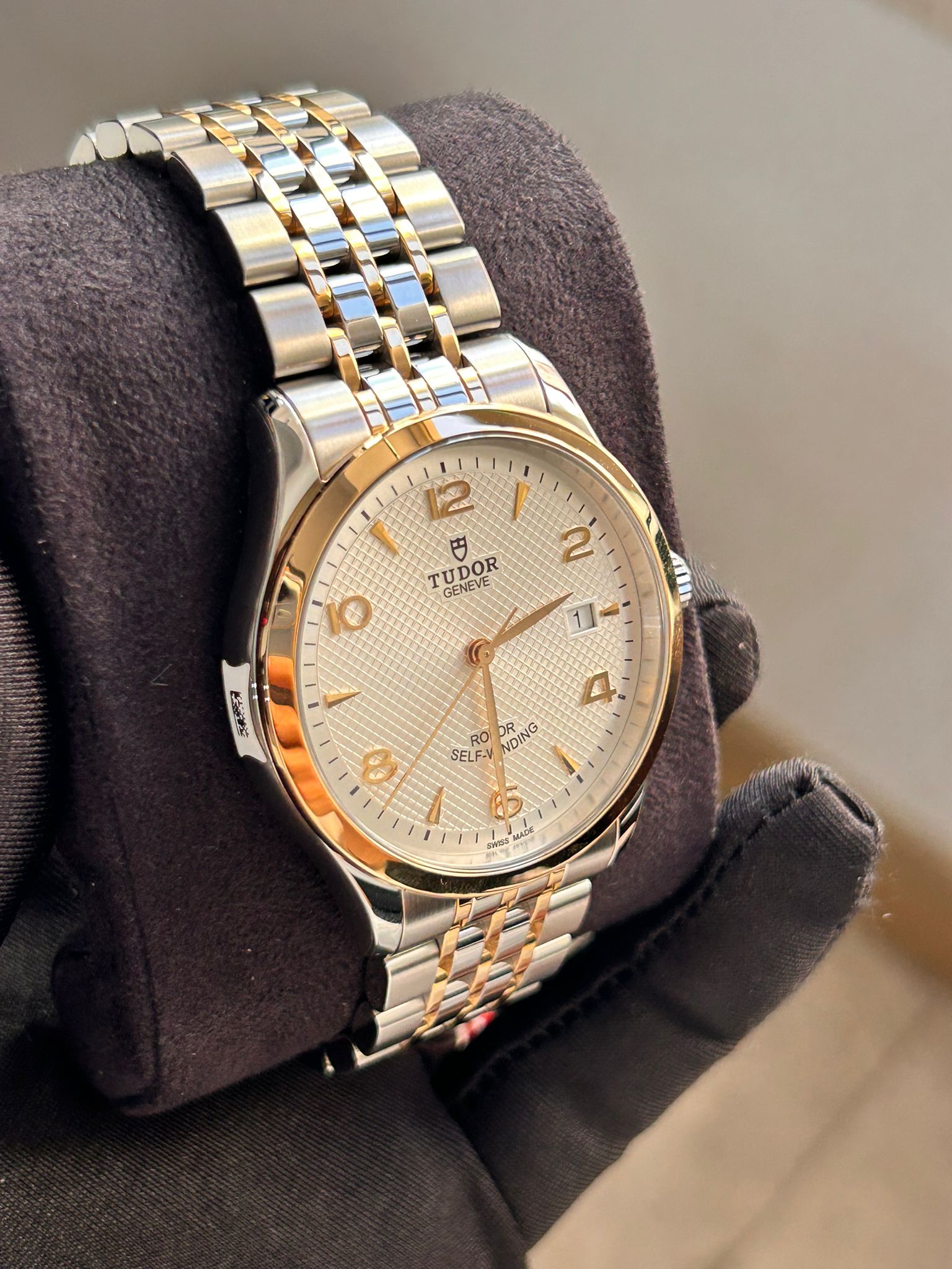 TUDOR 1926 M91551-0001