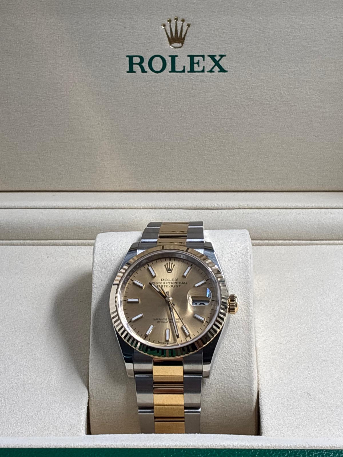 Rolex Datejust 36 126233 Champagne Index Dial Oyster 2025