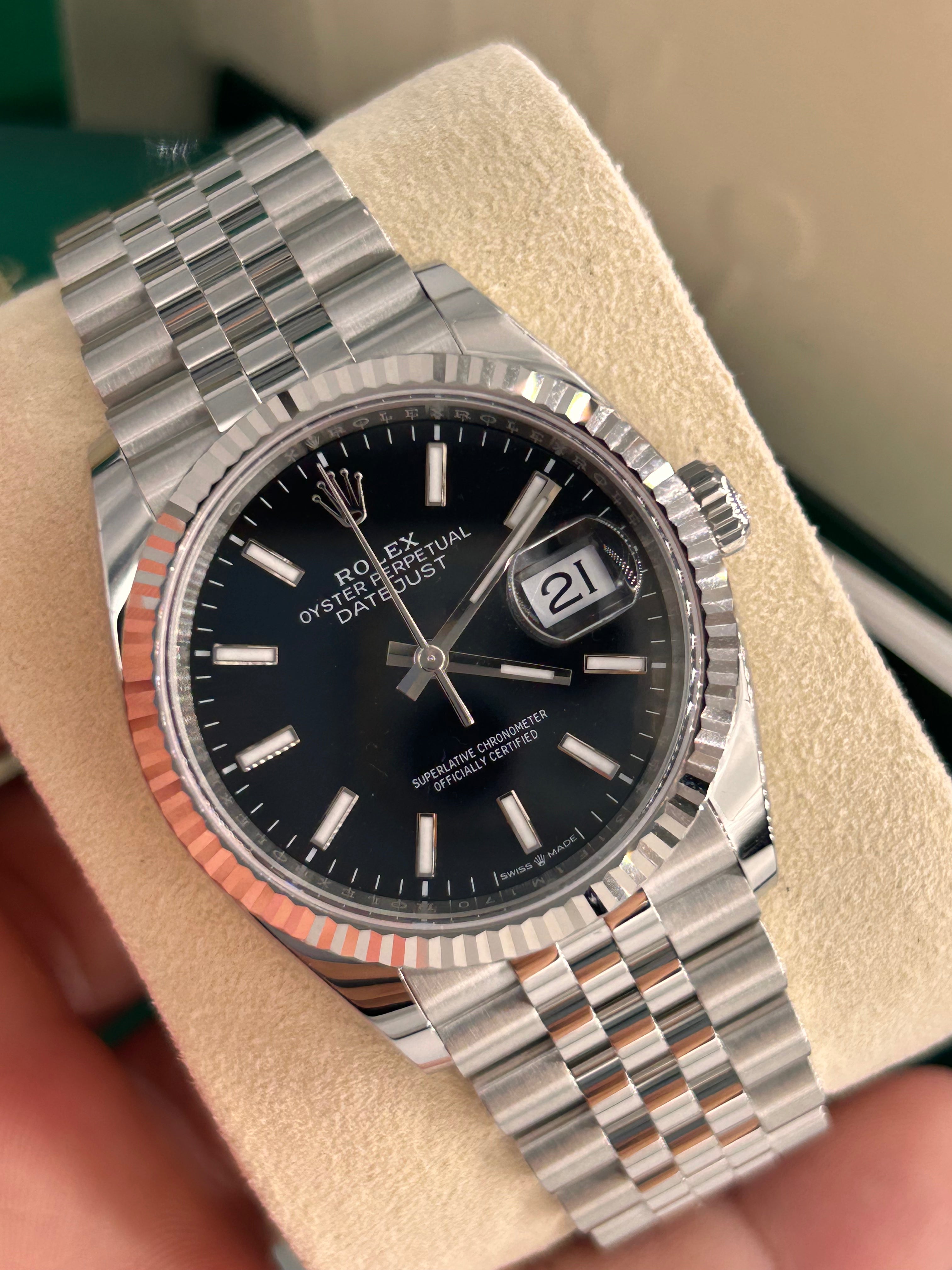 Rolex Datejust 36 126234 Black Index Jubilee