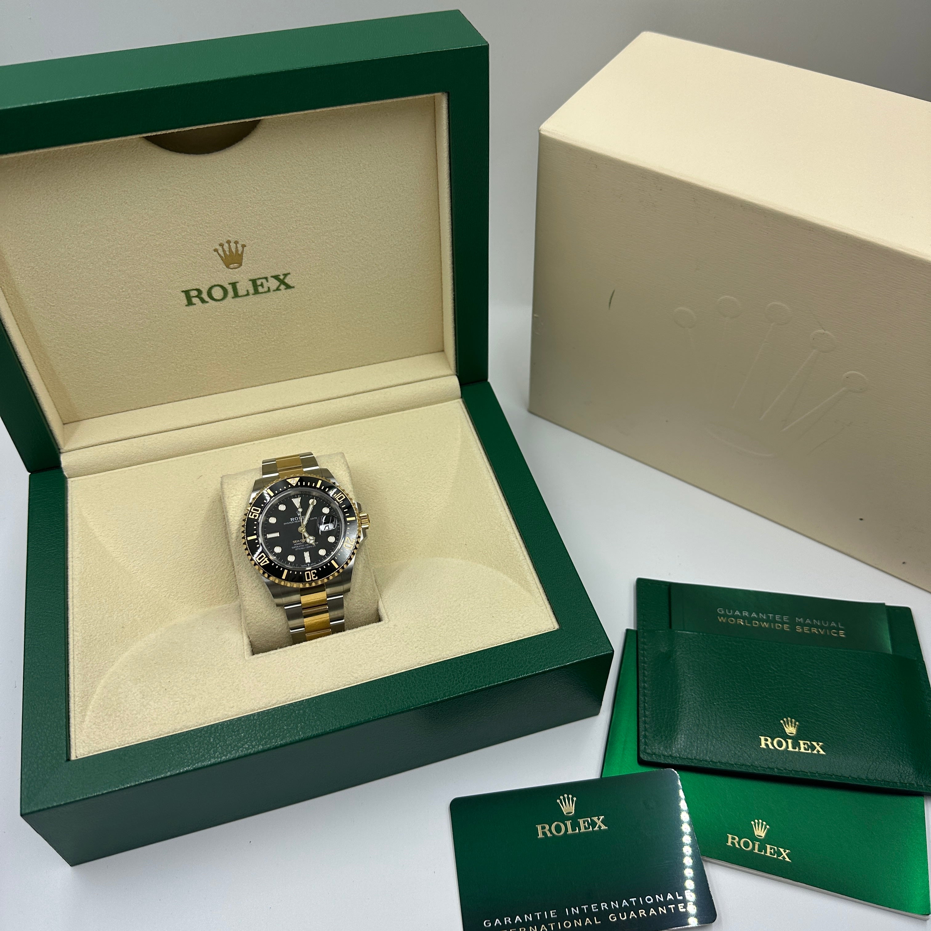 Rolex Sea-Dweller 126603 Steel/Yellow Gold