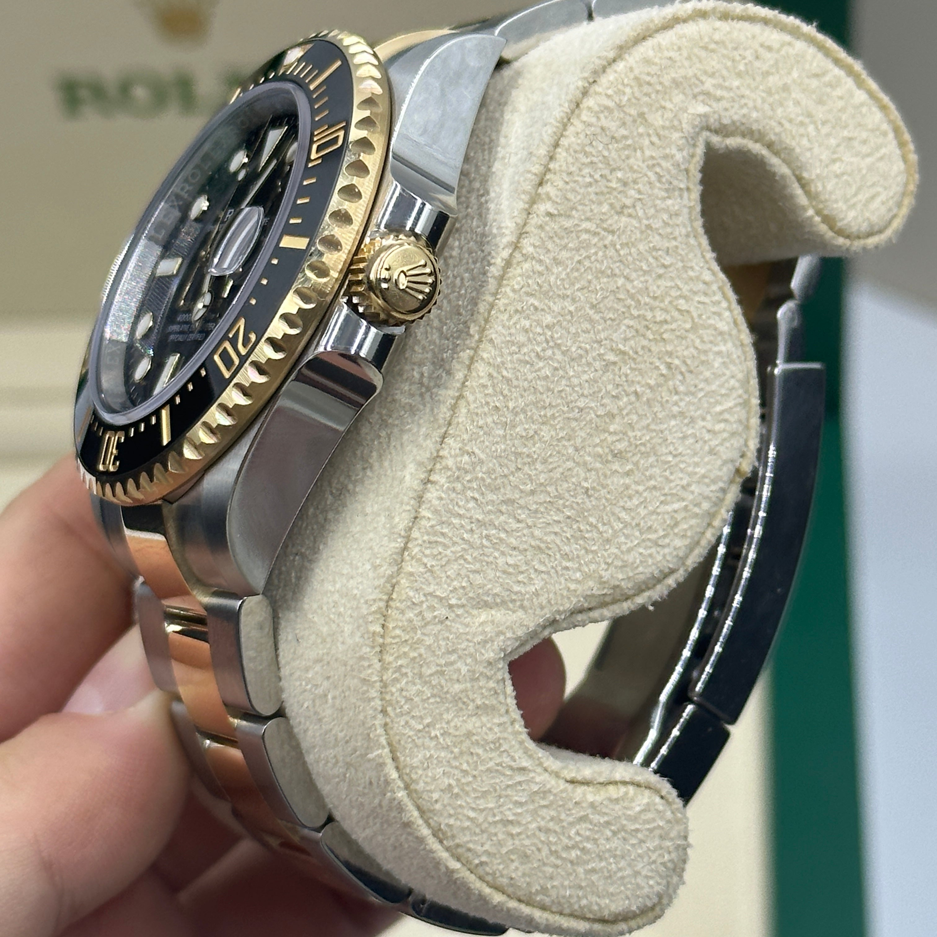 Rolex Sea-Dweller 126603 Steel/Yellow Gold