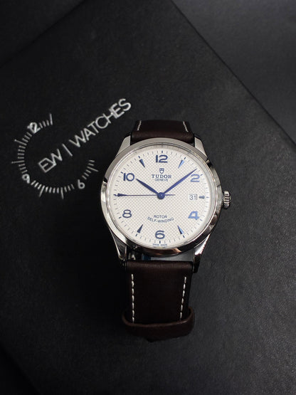 Tudor 1926 M91550-0010