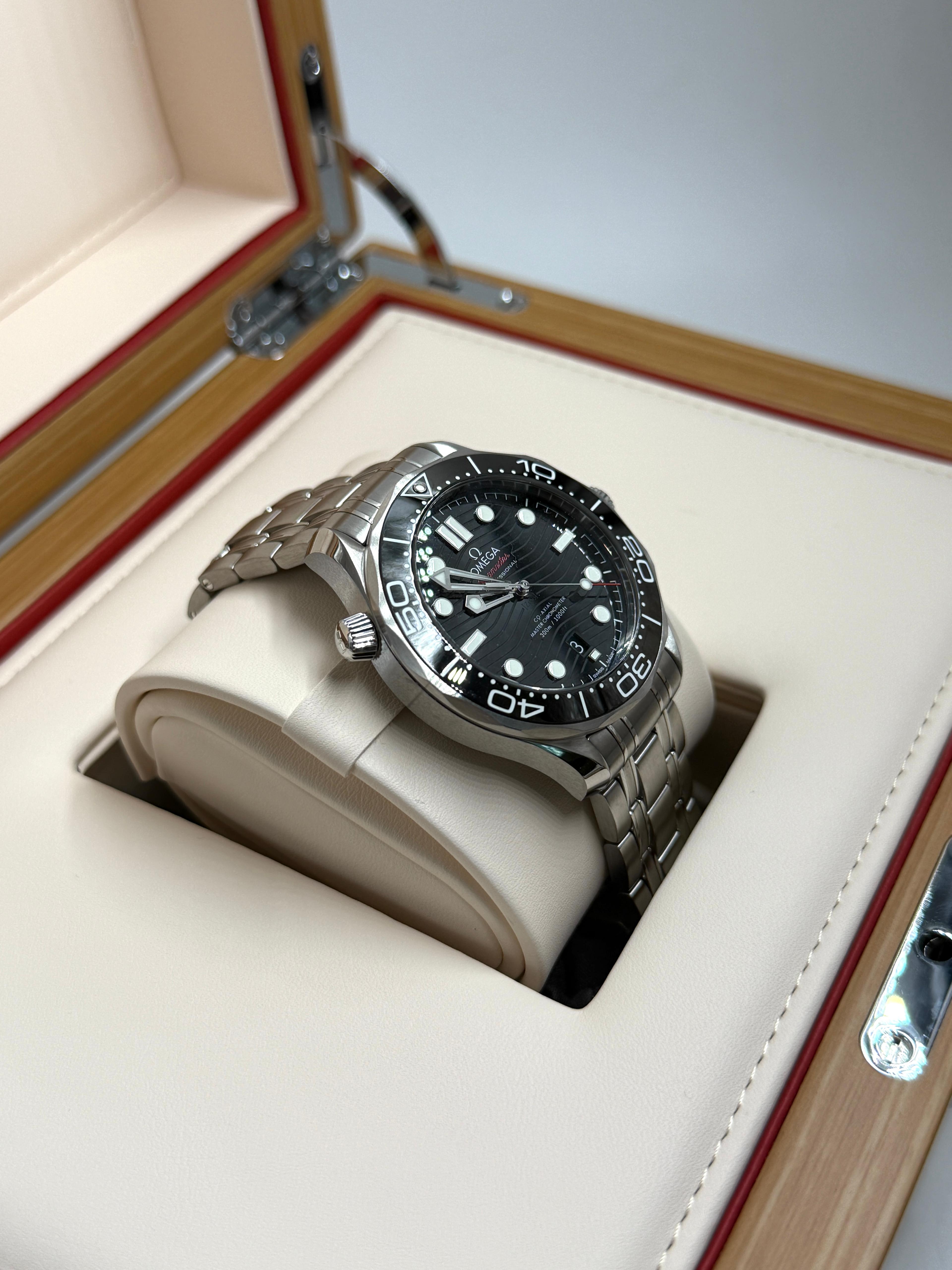 Omega Seamaster Diver 300M 42 MM 210.30.42.20.01.001