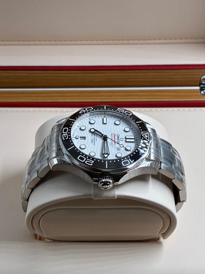 Omega Seamaster Diver 300M 210.30.42.20.04.001  2026