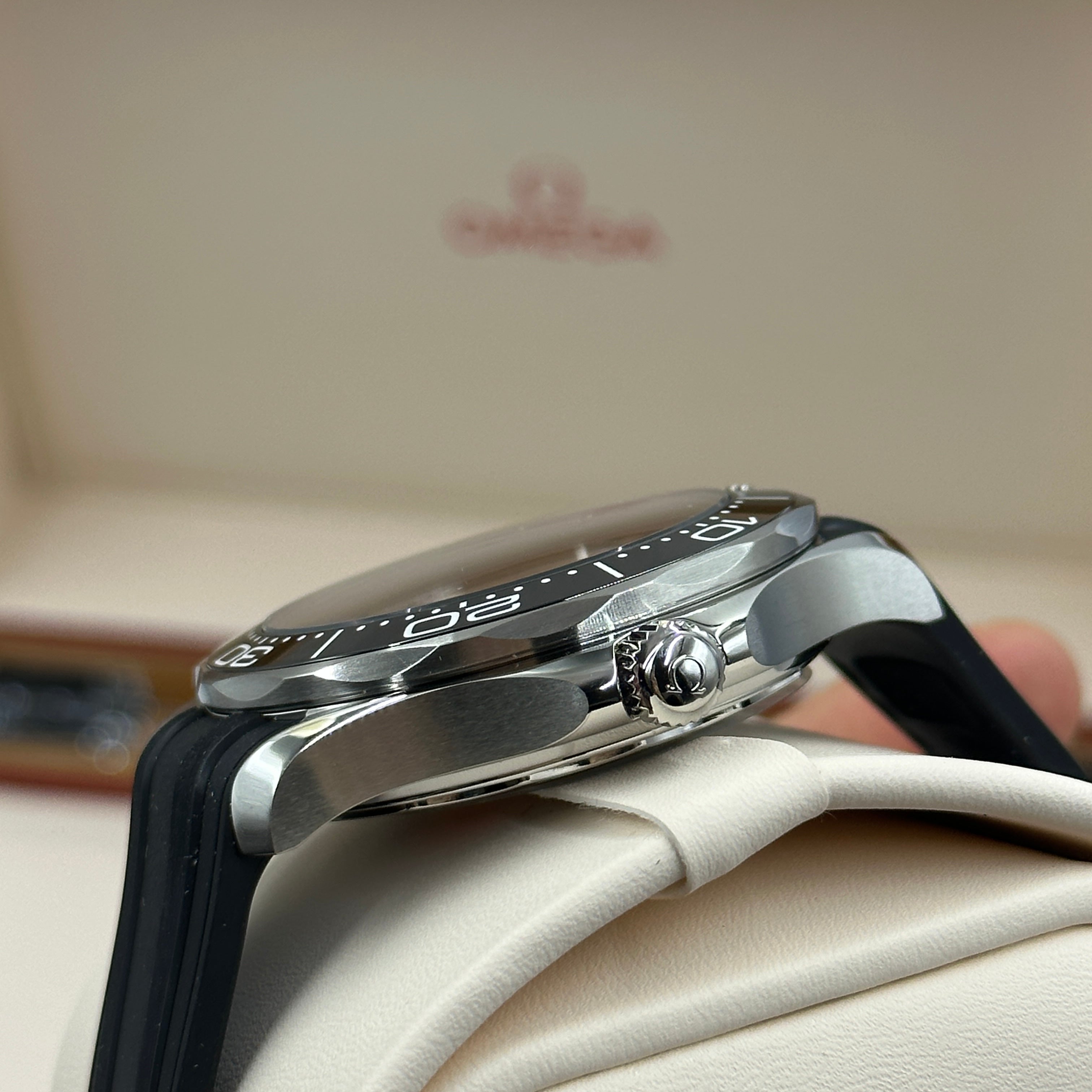 Omega Seamaster Diver 300M 42mm 210.32.42.20.01.001