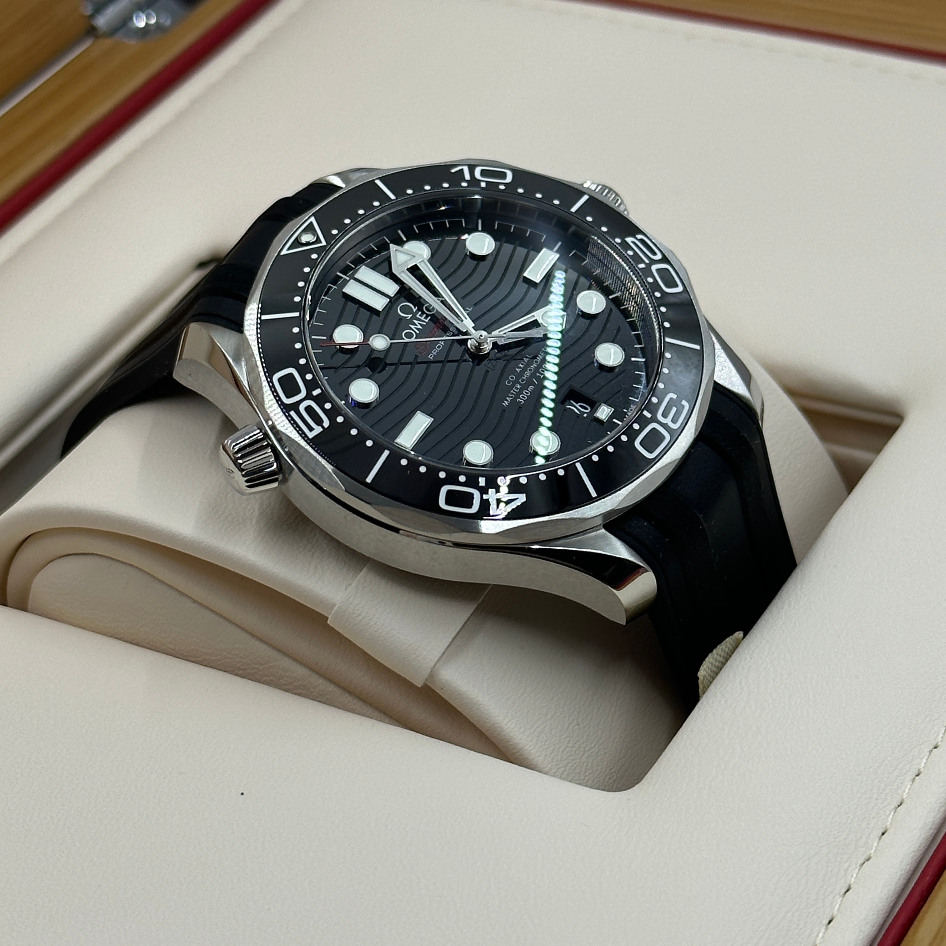 Omega Seamaster Diver 300M 42mm 210.32.42.20.01.001