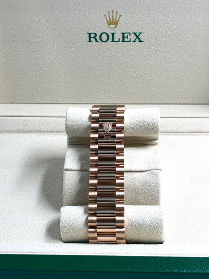 Rolex Day-Date 40 228235 Chocolate Roman