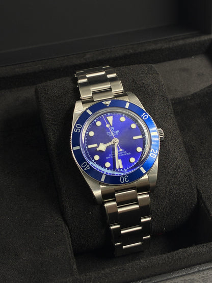 Tudor 79000b-0001 Black Bay 54 Manufacture Calibre MT5400 37mm steel case Steel bracelet 2026