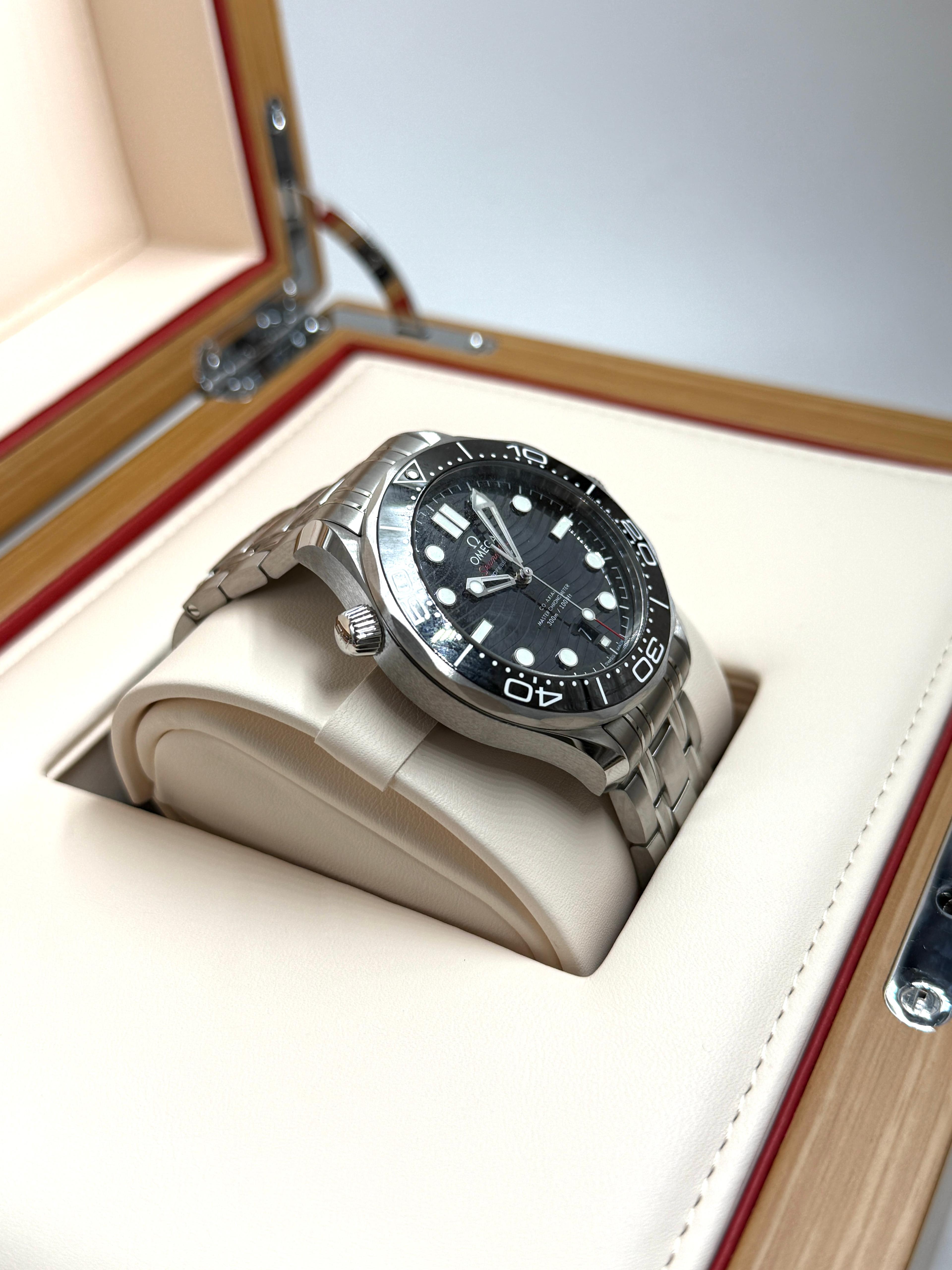 Omega Seamaster Diver 300M 42 mm 210.30.42.20.01.001 2023