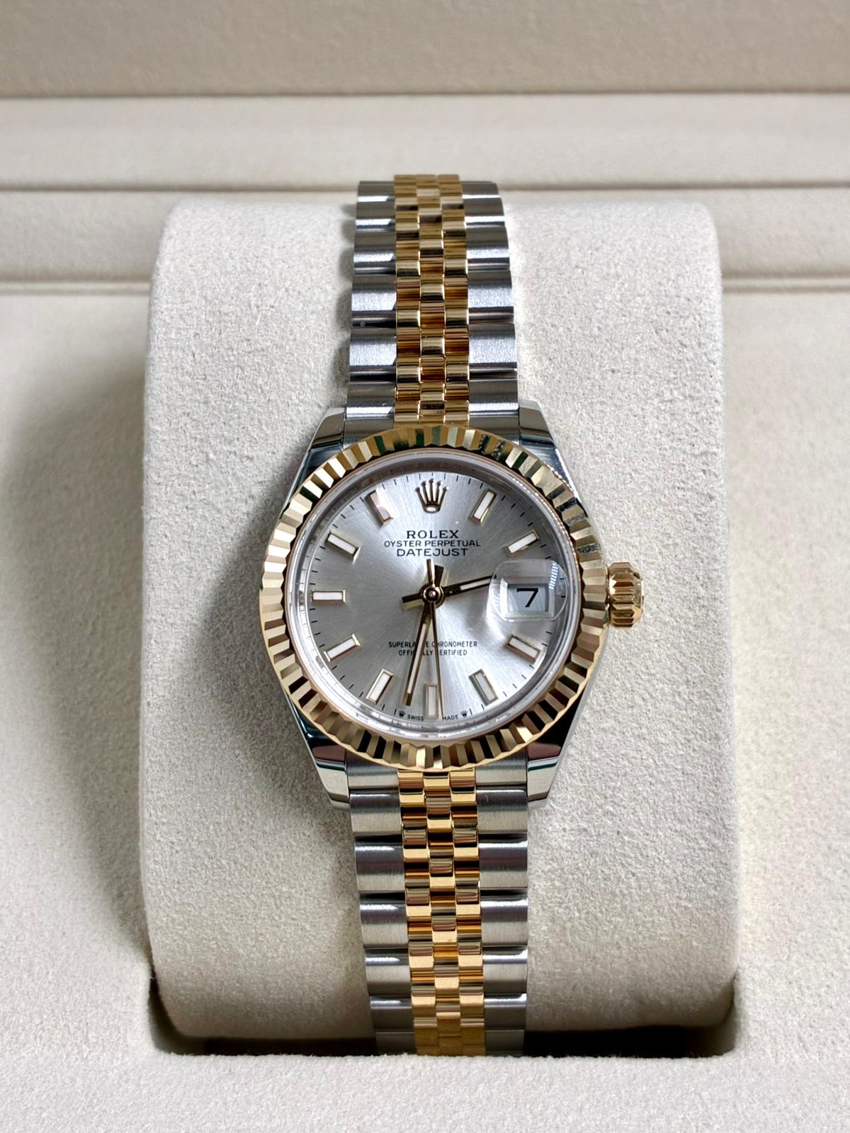 Rolex Lady-Datejust 28mm 279173 Silver Index Jubilee