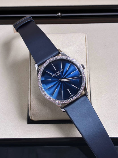 Patek Philippe Calatrava ref. 4997/200G-001 White Gold