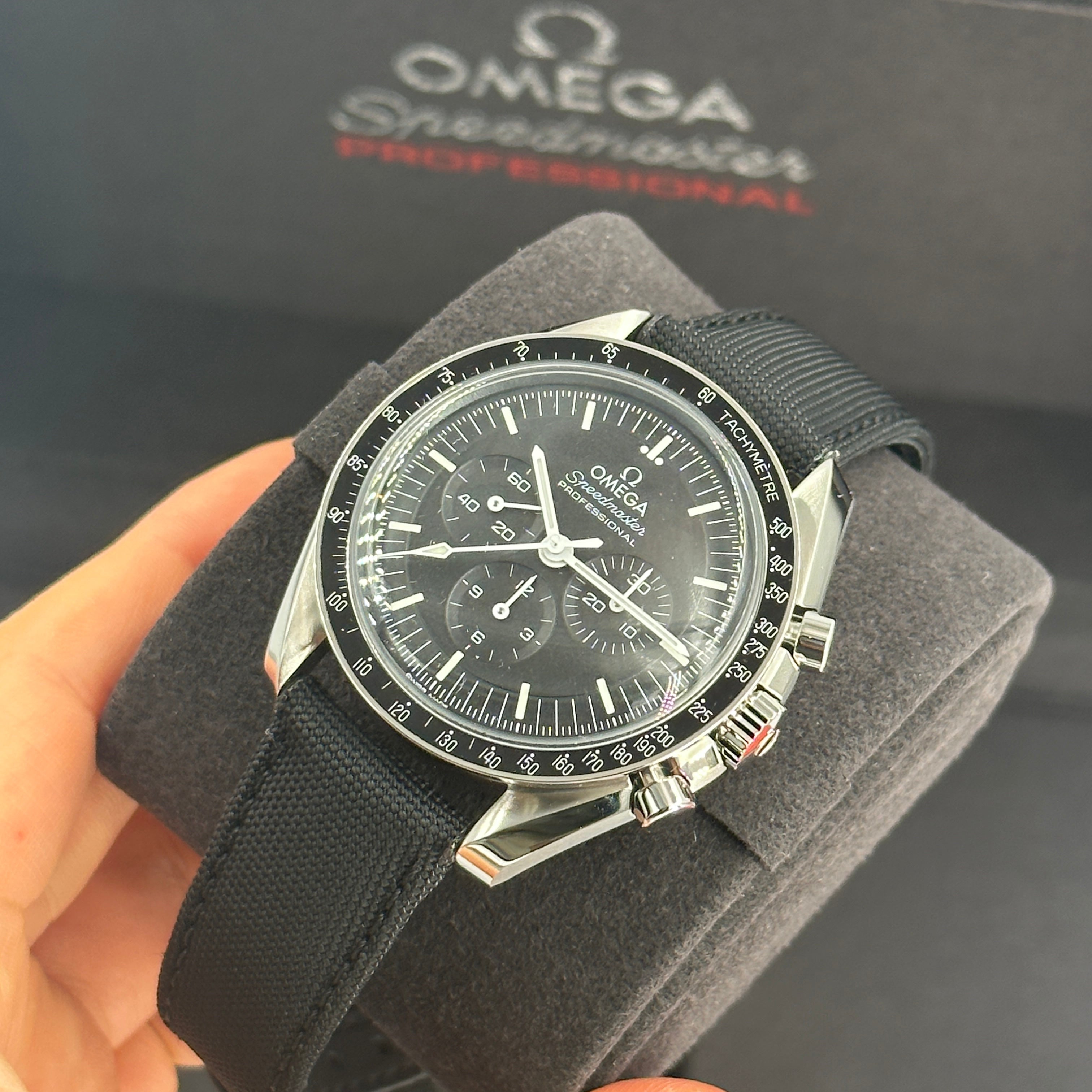 Omega Speedmaster Professional Moonwatch 310.32.42.50.01.001