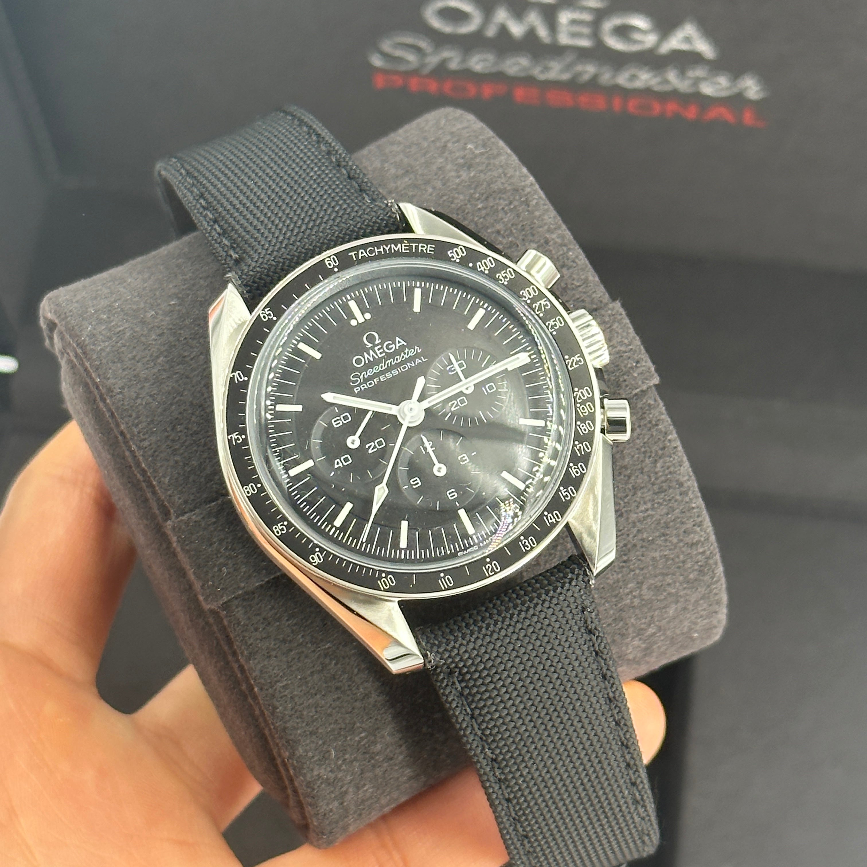 Omega Speedmaster Professional Moonwatch 310.32.42.50.01.001