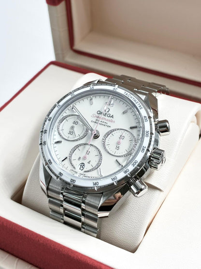 Omega Speedmaster 38mm. 324.30.38.50.55.001