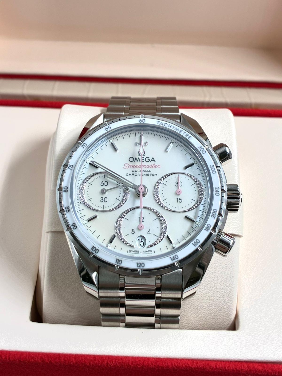 Omega Speedmaster 38mm. 324.30.38.50.55.001