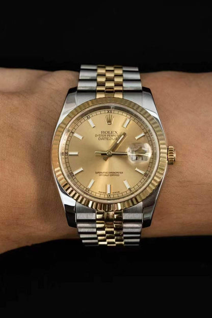 Rolex Datejust 36 116233 Gold 2011 Full Set