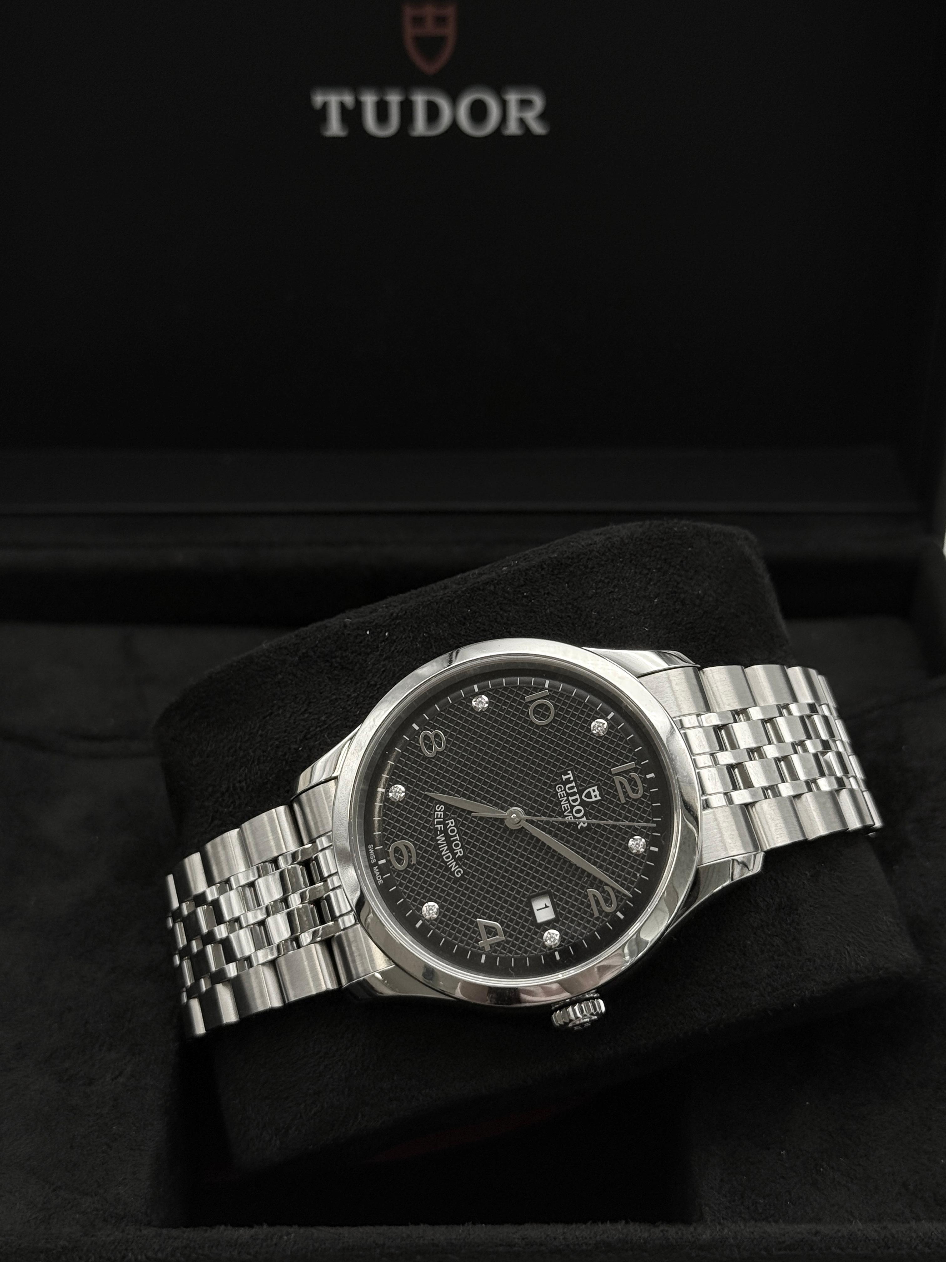 TUDOR 1926 M91650-0004