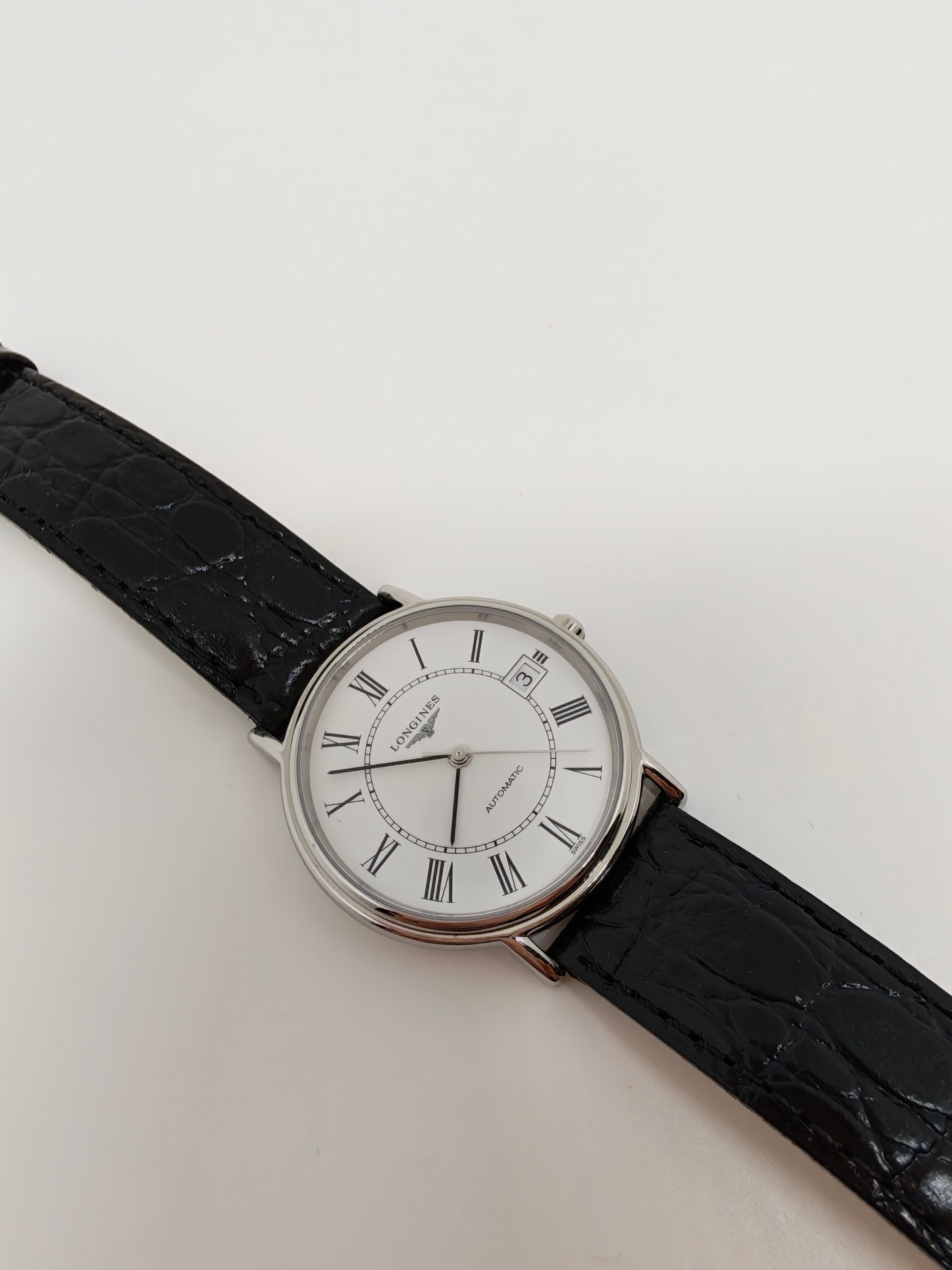 Longines White Automatic Presence Stainless L4.821.4.11.2  2026