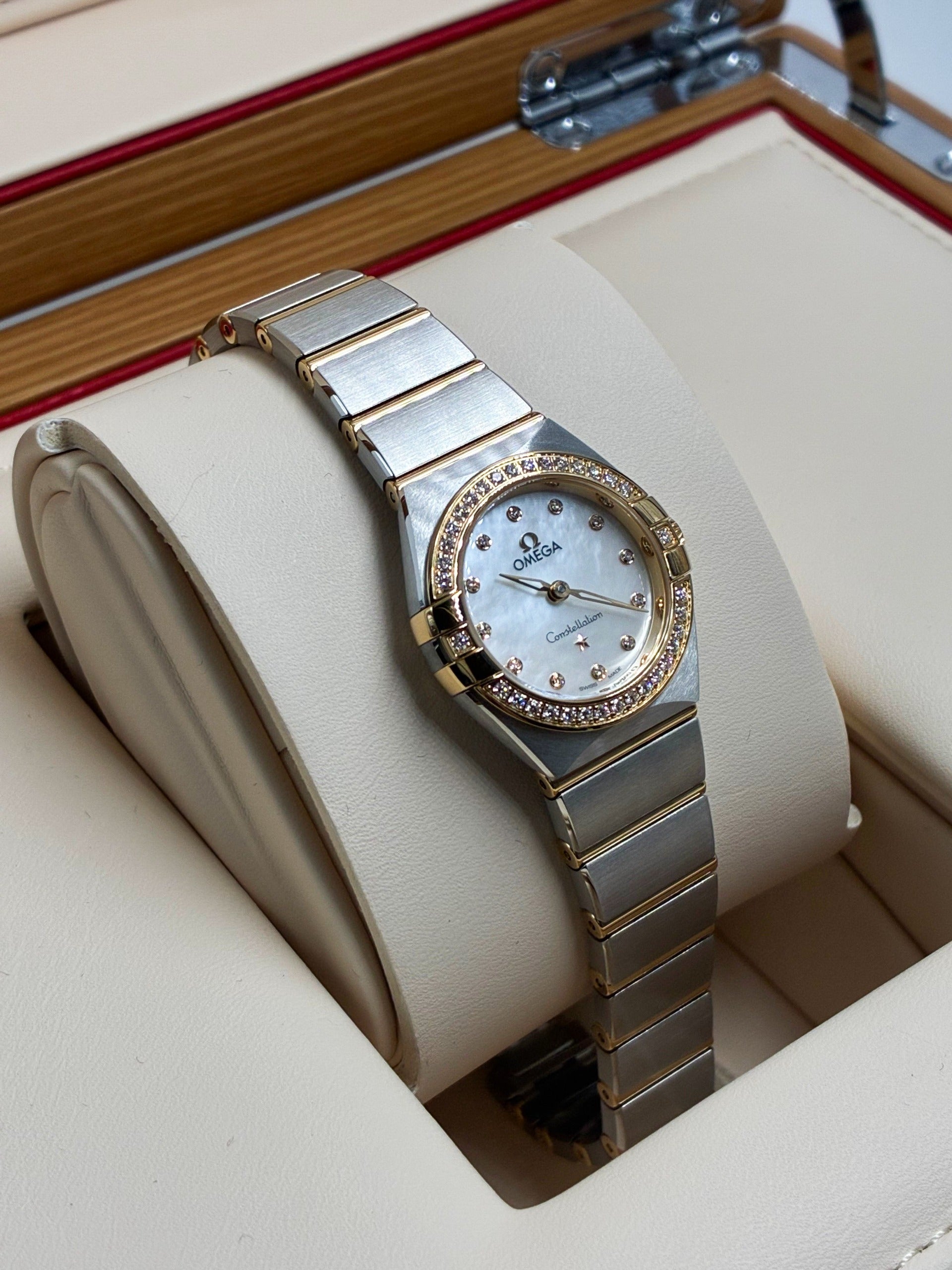 Omega 131.20.25.60.55.002 Constellation