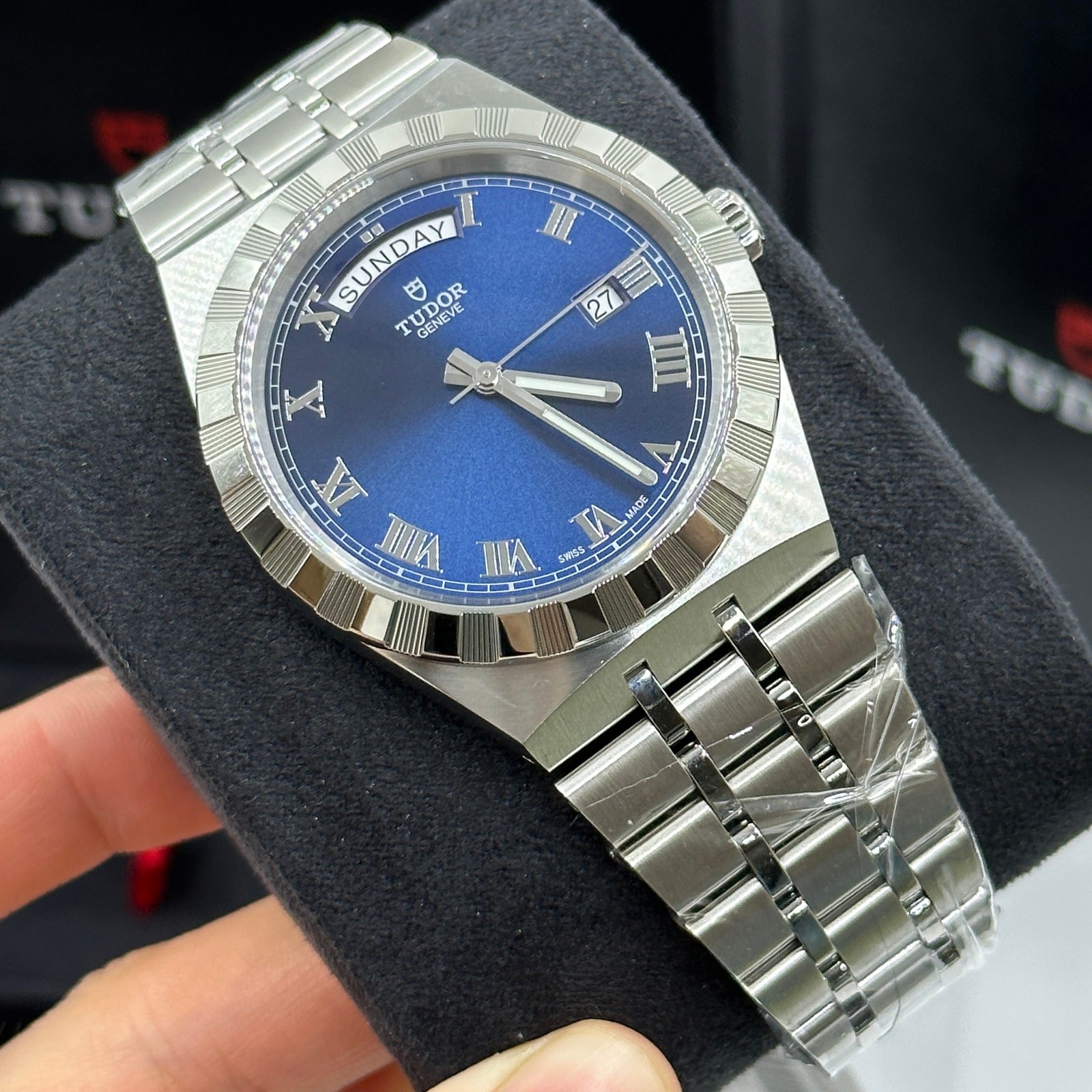 Tudor Royal Blue Roman Dial 41Mm Watch Automatic M28600-0005 – EW