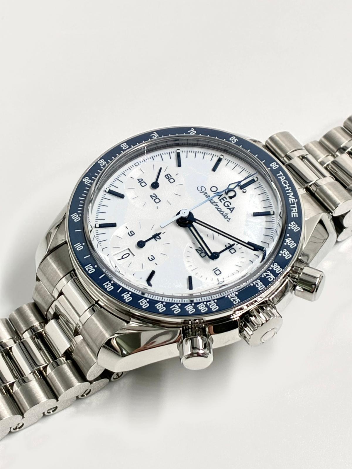 Omega Speedmaster 38 522.30.38.50.04.001