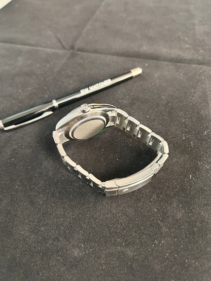 ROLEX Oyster Perpetual 134300 PISTACHIO