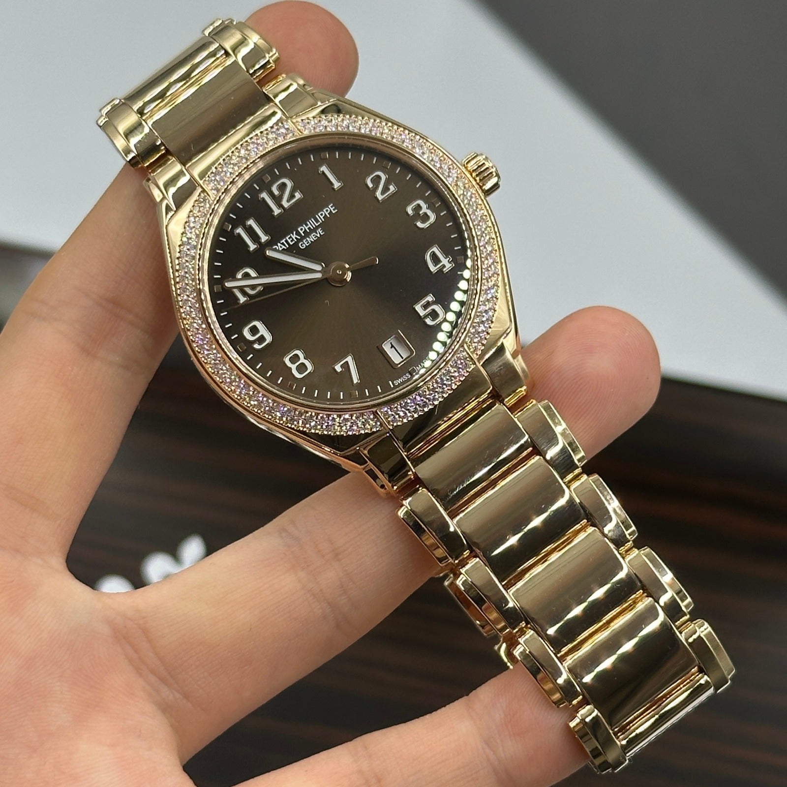 Patek Philippe Twenty~4 7300/1200R-001 Brown Dial 2026 – EW Watches