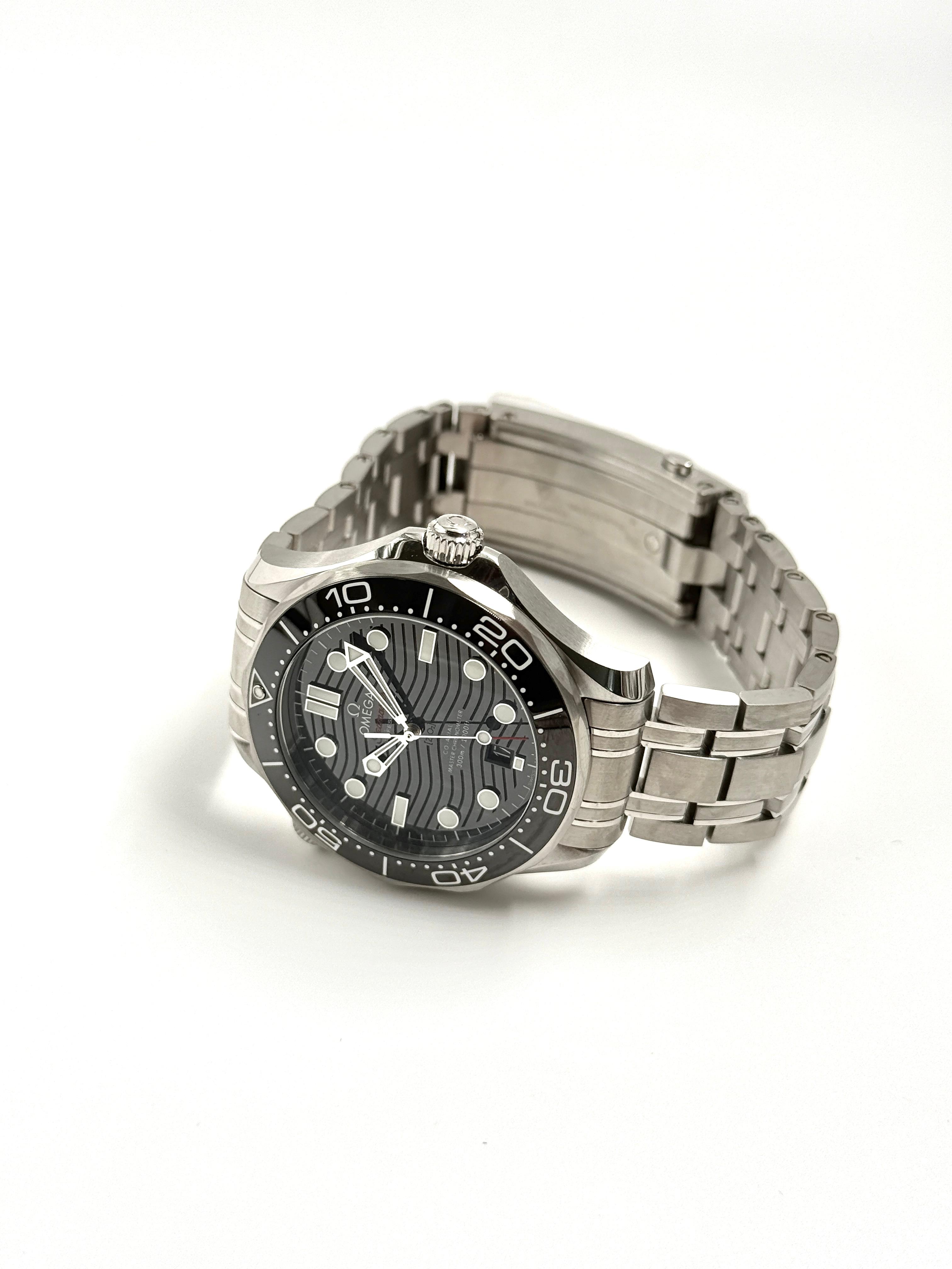 Omega Seamaster Diver 300M 42 mm 210.30.42.20.01.001 2023