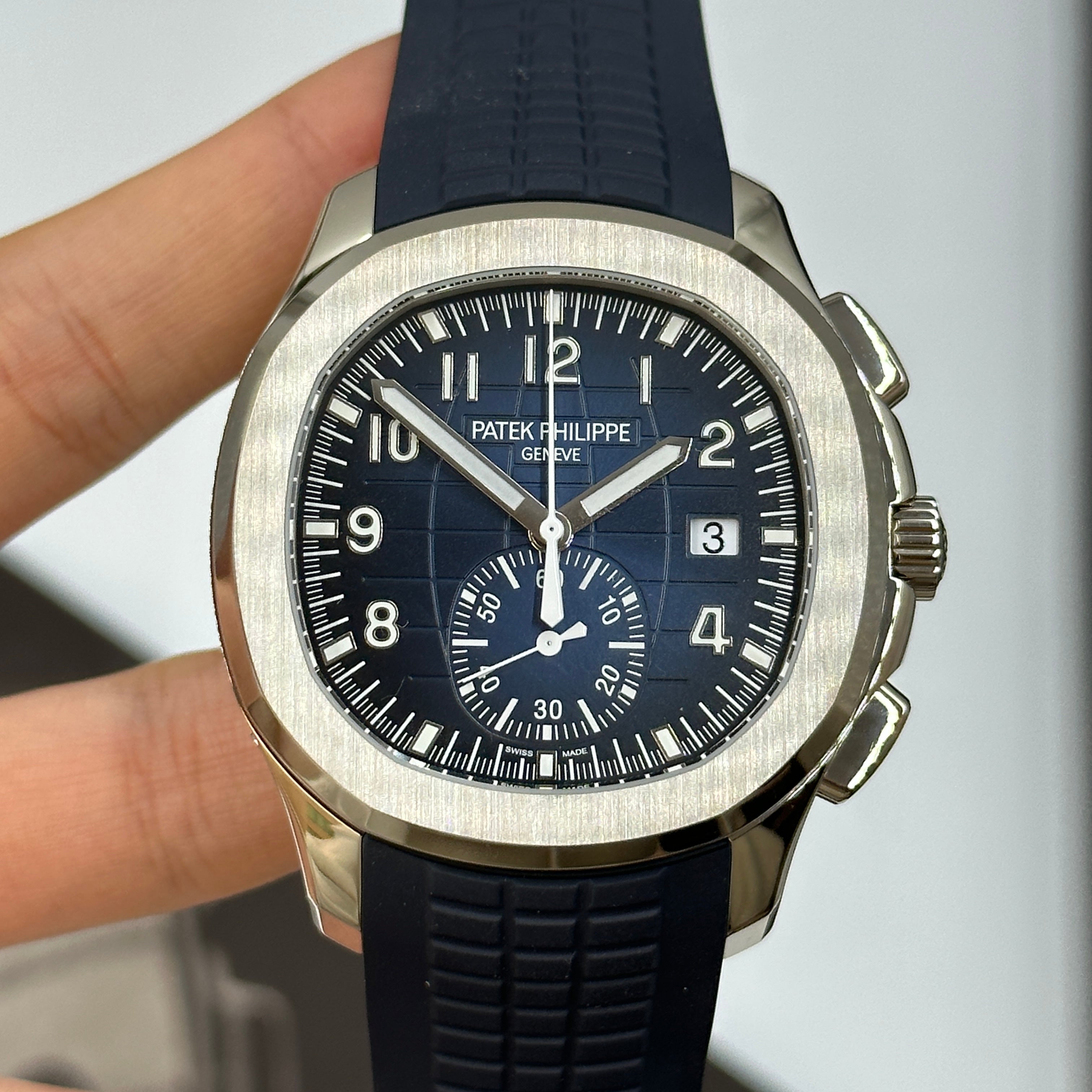 Patek Philippe Aquanaut Chronograph 5968G‑001 White‑Gold 42.2 mm Khaki Dial