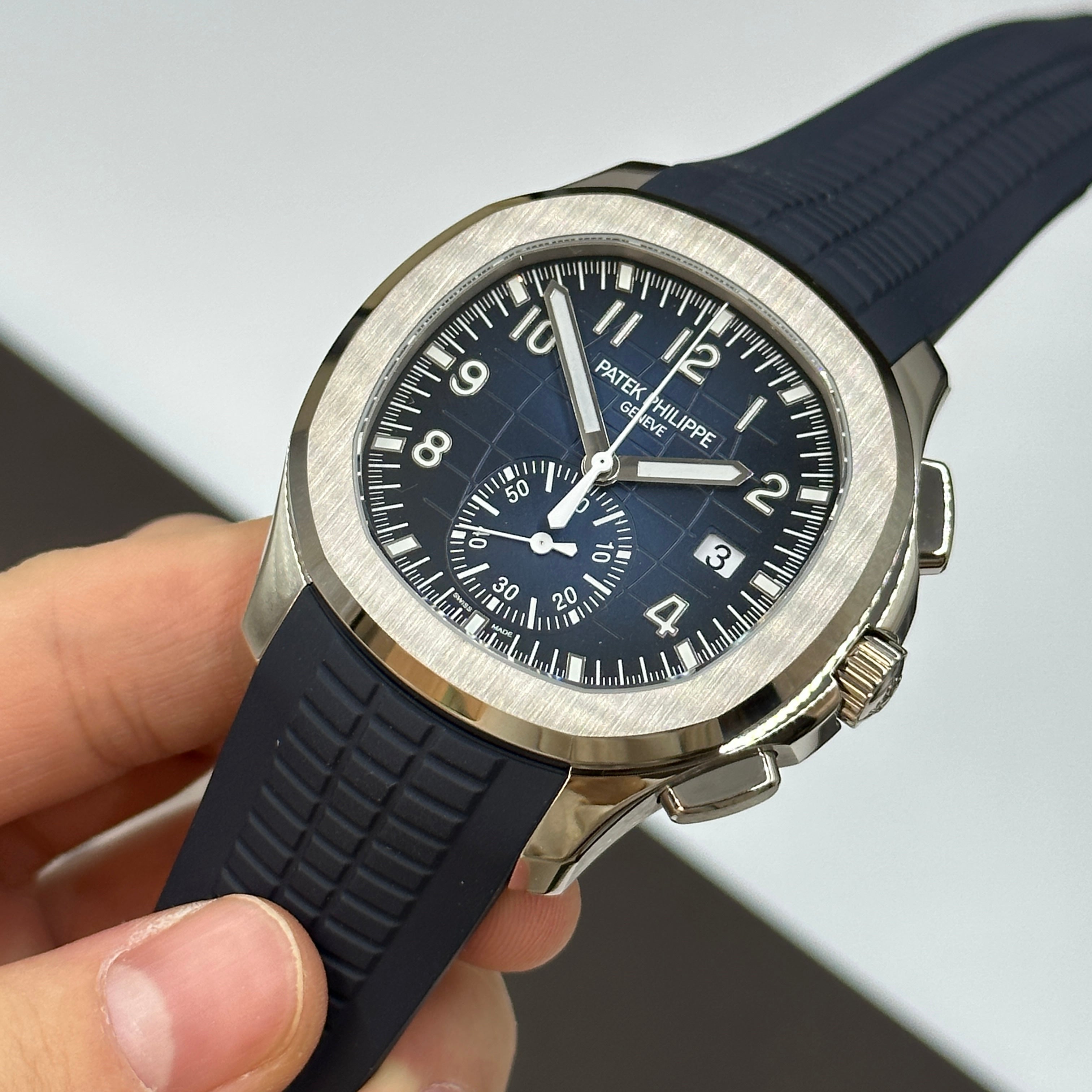 Patek Philippe Aquanaut Chronograph 5968G‑001 White‑Gold 42.2 mm Khaki Dial